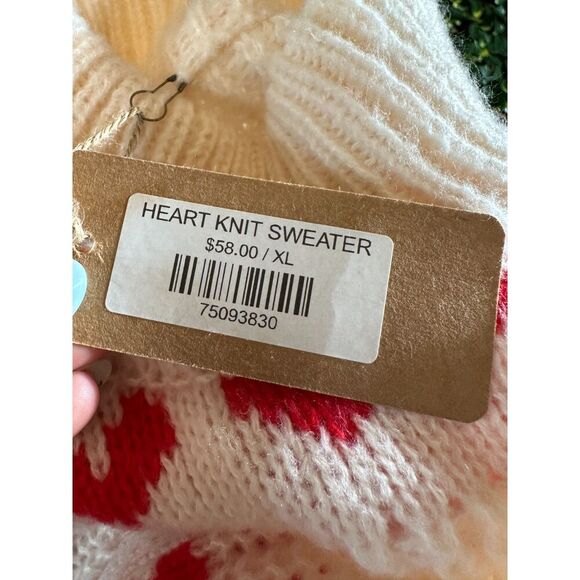 White Heart Knit Sweater Size XL - Picture 3 of 5